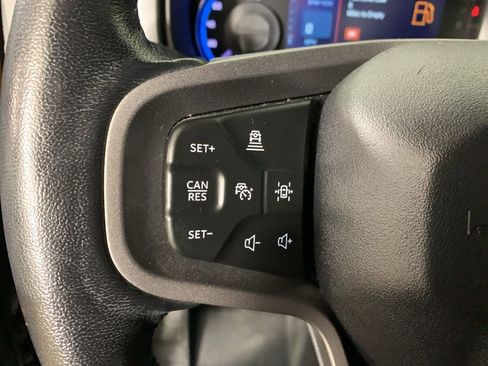 Used 2023 Ford Bronco Badlands image 18