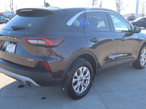 Used 2023 Ford Escape Active image 5