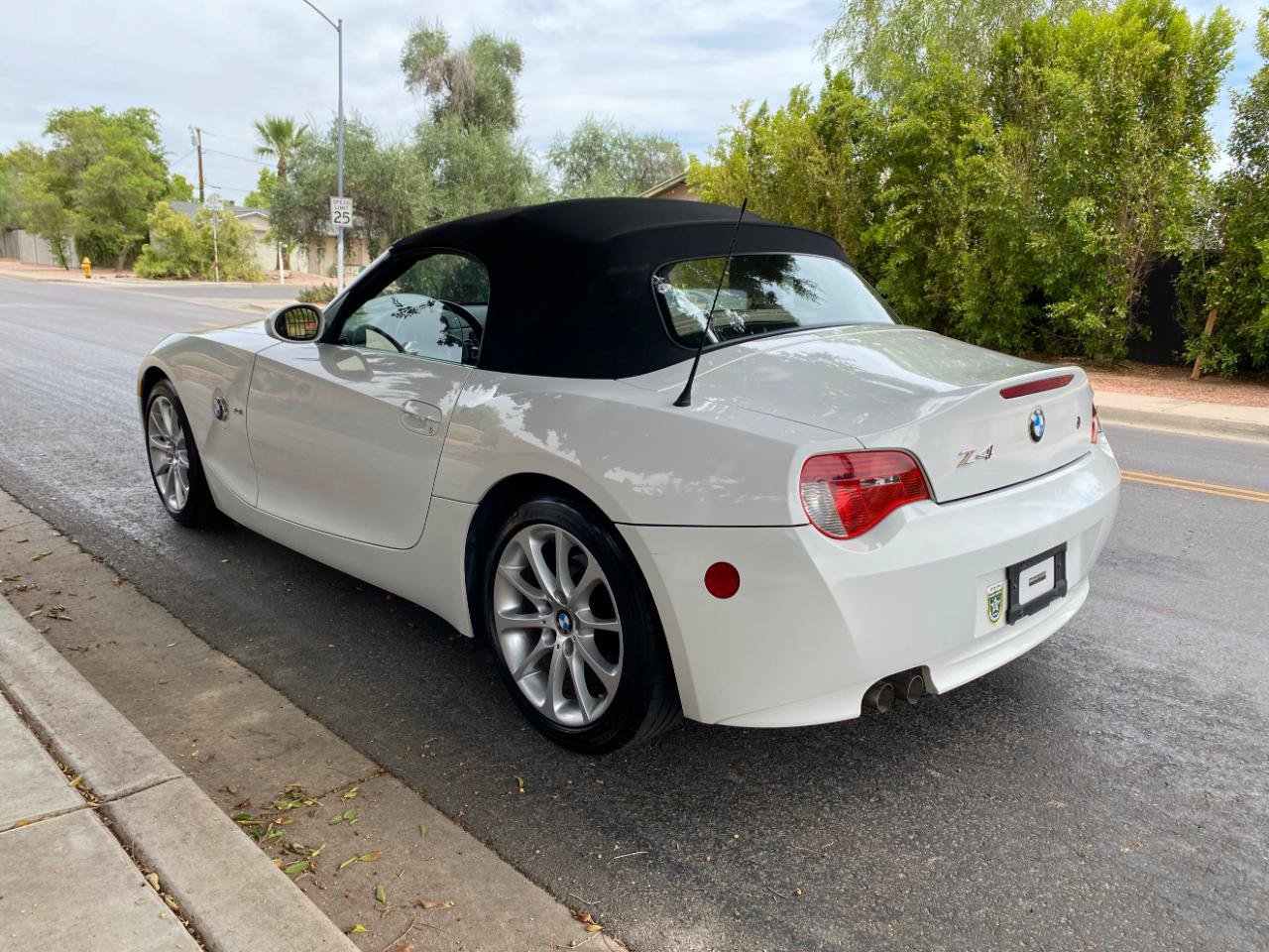 Used 2008 BMW Z4 3.0i RWD image 13