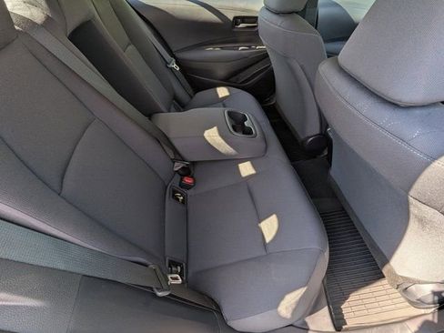 Used 2025 Toyota Corolla LE FWD image 14