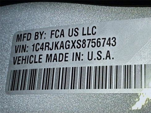 New 2025 Jeep Grand Cherokee L Altitude image 17