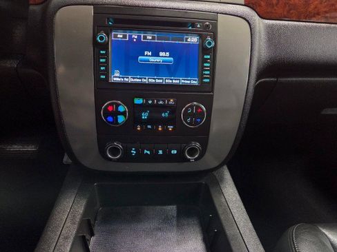 Used 2011 GMC Sierra 2500 SLT w/ SLT Convenience Package image 51