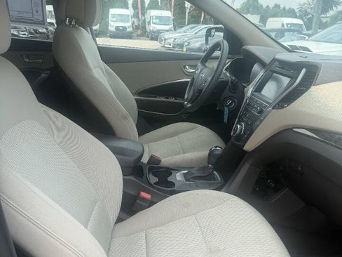 Used 2017 Hyundai Santa Fe Sport AWD/4WD image 5