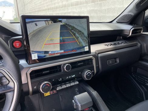 Used 2024 Toyota Tacoma TRD Off-Road w/ TRD Off Road Upgrade Package AWD/4WD image 15
