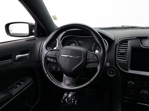 Used 2021 Chrysler 300 S RWD image 32