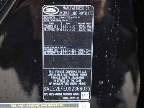 Used 2025 Land Rover Defender 110 X-Dynamic SE image 34