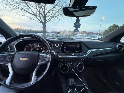 Used 2019 Chevrolet Blazer Premier w/ Sun and Wheels Package image 7