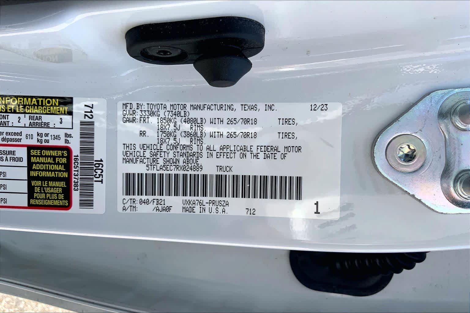 Used 2024 Toyota Tundra SR5 AWD/4WD image 36