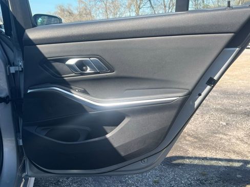 Used 2019 BMW 330i xDrive Sedan w/ Driving Assistance Package image 16
