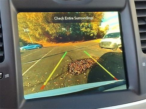 Used 2023 Chrysler 300 Touring L w/ Popular Equipment Group image 19