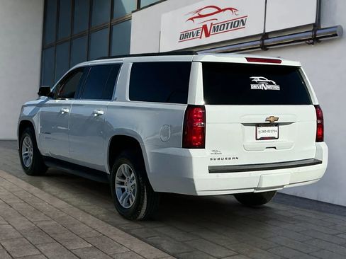 Used 2018 Chevrolet Suburban LT image 6