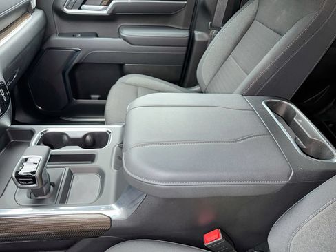 Used 2025 Chevrolet Silverado 1500 LT Trail Boss w/ LPO, Dark Essentials Package AWD/4WD image 24