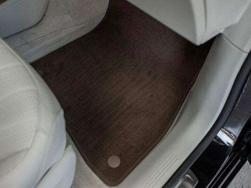 Used 2023 Mercedes-Benz EQS 580 4MATIC SUV image 28