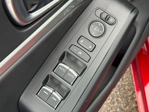 Certified 2025 Acura Integra Base image 22