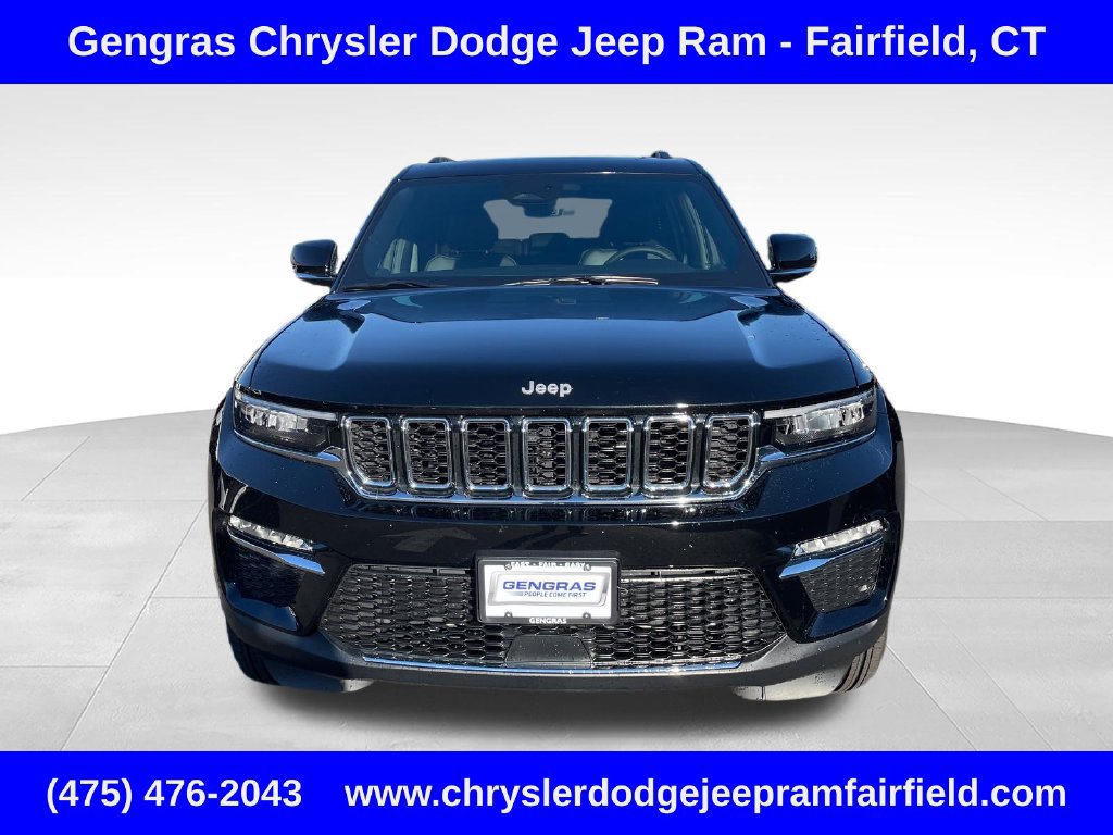 Used 2025 Jeep Grand Cherokee Limited AWD/4WD image 2