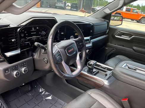 Used 2022 GMC Sierra 1500 SLT AWD/4WD image 13