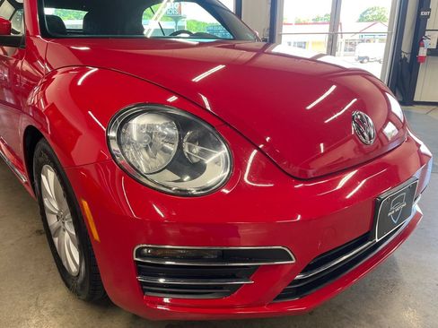 Used 2018 Volkswagen Beetle 2.0T Coast FWD image 34