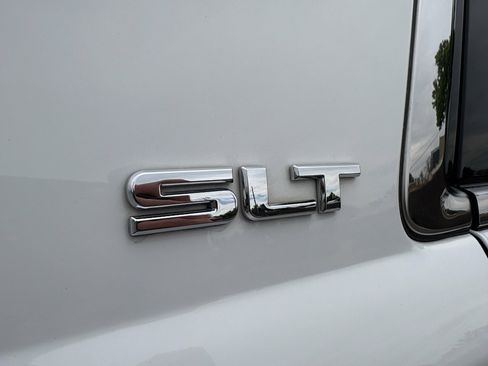 Used 2016 GMC Yukon SLT w/ Open Road Package AWD/4WD image 5