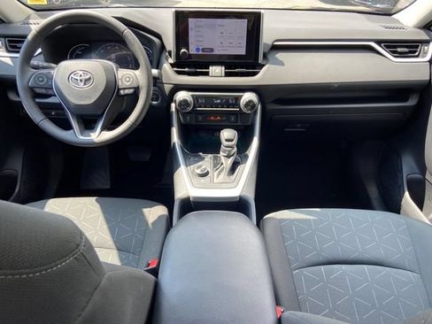 Used 2024 Toyota RAV4 XLE w/ Convenience Package AWD/4WD image 11