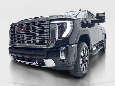 Used 2024 GMC Sierra 2500 Denali w/ Max Trailering Package AWD/4WD image 7