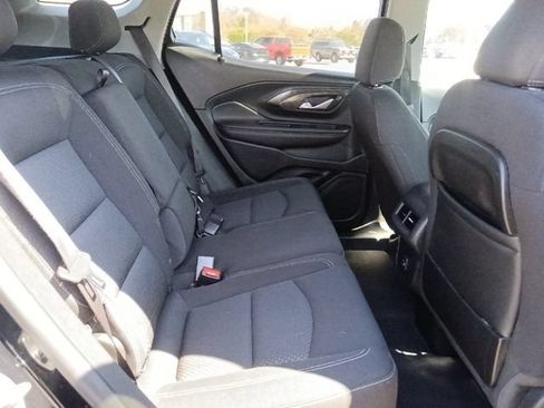 Used 2022 GMC Terrain SLE w/ Elevation Edition FWD image 29
