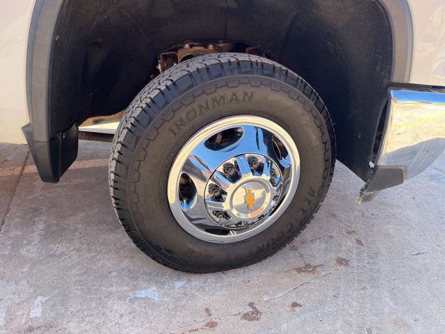 Used 2024 Chevrolet Silverado 3500 LT w/ Convenience Package AWD/4WD image 14