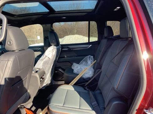 New 2026 GMC Acadia AT4 w/ Luxury Package image 23