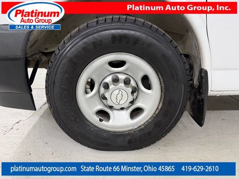 Used 2017 Chevrolet Express 3500 Extended RWD image 51