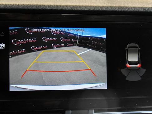 Used 2022 Kia Niro EX Premium FWD image 19