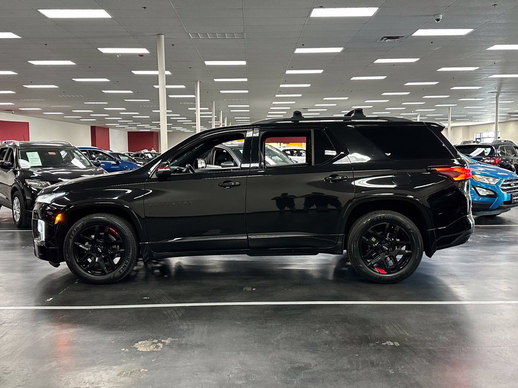 Used 2022 Chevrolet Traverse Premier w/ Redline Edition AWD/4WD image 4