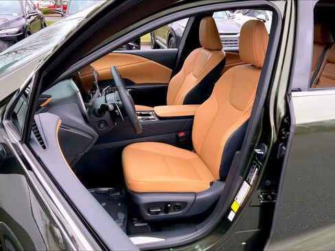 Used 2025 Lexus RX 350h image 8