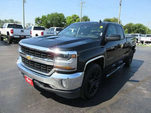 Used 2018 Chevrolet Silverado 1500 LT w/ All Star Edition AWD/4WD image 14