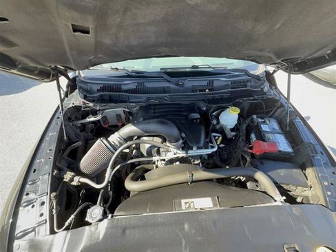 Used 2018 RAM 1500 Express w/ Express Value Package image 25