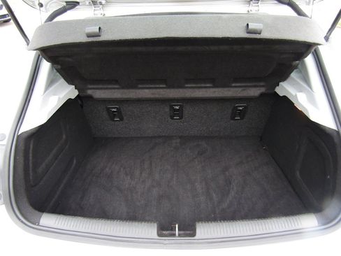 Used 2019 Chevrolet Cruze LS image 18