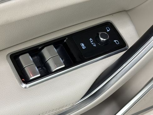 Used 2023 Jaguar F-PACE S AWD/4WD image 27
