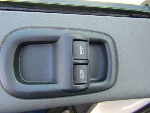 Used 2023 Ford Transit 350 XLT image 14