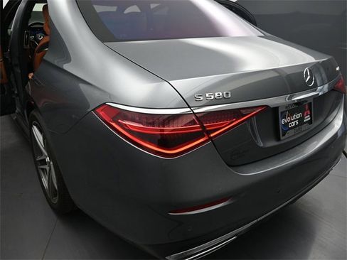 Used 2021 Mercedes-Benz S 580 4MATIC Sedan image 37
