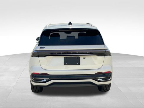 New 2026 Lincoln Nautilus Reserve w/ Jet Appearance Package image 4