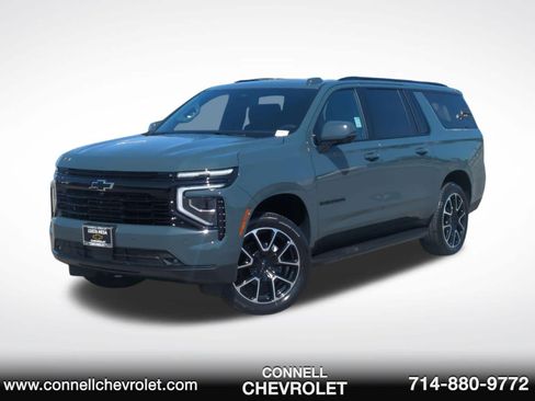 New 2026 Chevrolet Suburban RST w/ RST Capability Package AWD/4WD image 1