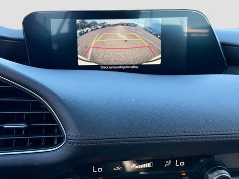 Used 2023 MAZDA MAZDA3 s image 30