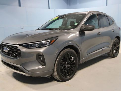 Used 2025 Ford Escape ST-Line Elite w/ Premium Technology Package image 31