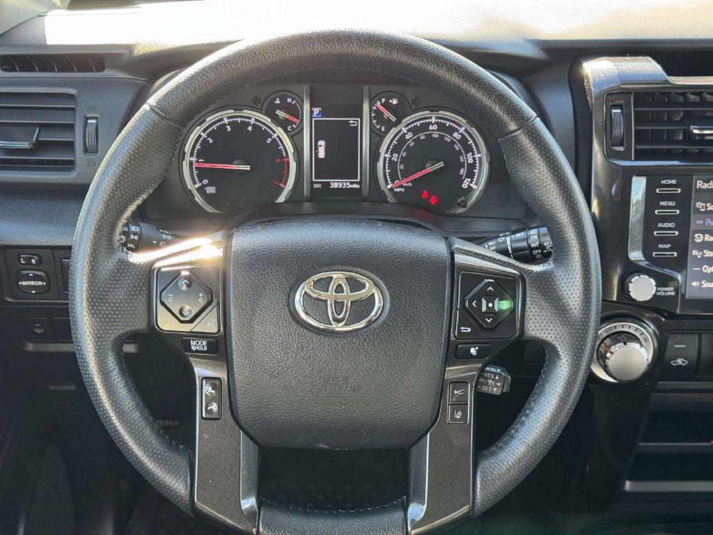 Used 2021 Toyota 4Runner Venture w/ Moonroof Package AWD/4WD image 10