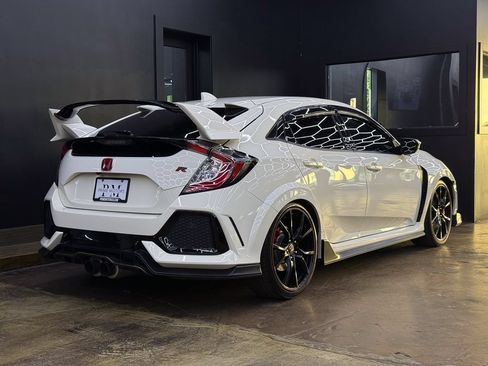 Used 2018 Honda Civic Type R image 8