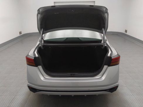 Used 2025 Nissan Altima 2.5 SV FWD image 29