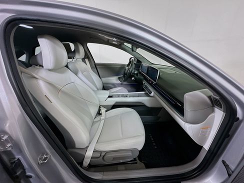 Used 2024 Hyundai Ioniq 6 SEL RWD image 33