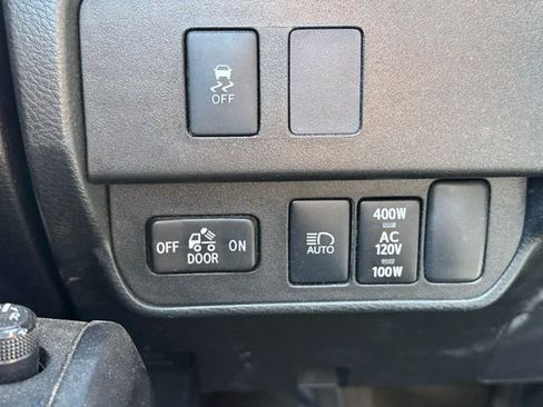 Used 2021 Toyota Tacoma TRD Off-Road w/ Technology Package image 15