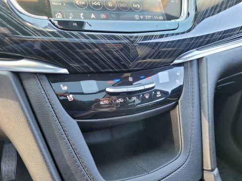 Certified 2025 Cadillac XT6 Premium Luxury FWD image 20