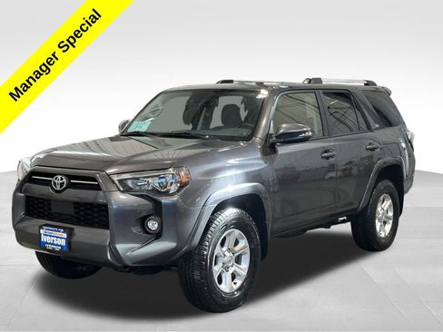 Used 2022 Toyota 4Runner SR5 Premium image 3