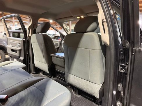 Used 2015 RAM 1500 Classic SLT image 20