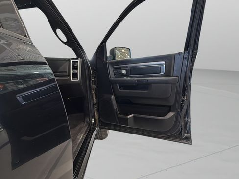 Used 2023 RAM 1500 Classic Warlock AWD/4WD image 37